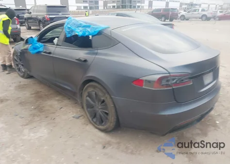 2021 Tesla Model S Long Range Dual Motor All-Wheel Drive z USA, uszkodzony, nr VIN 5YJSA1E58MF452527